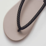 buntA  waraji  sandal  bee